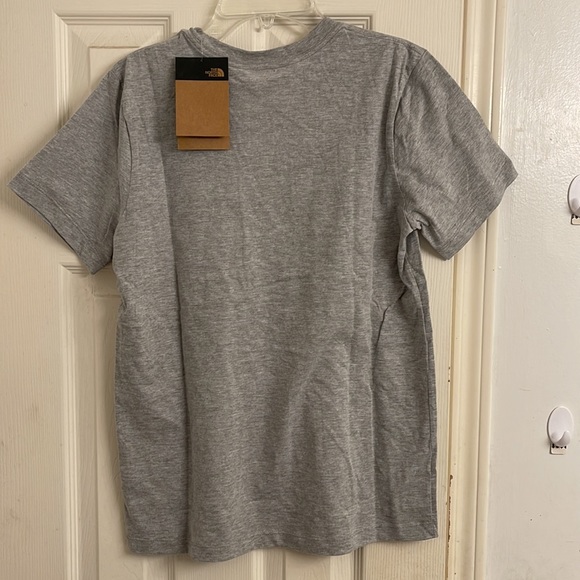 The North Face Women’s Shirt - Picture 3 of 5